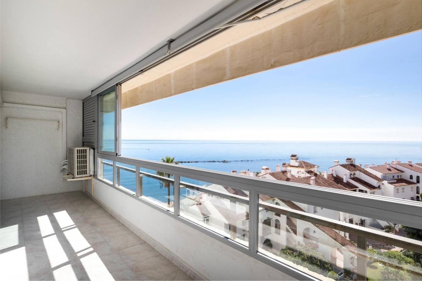 Stunning Apartment 50 Meters From The Sea Benalmádena Exterior foto