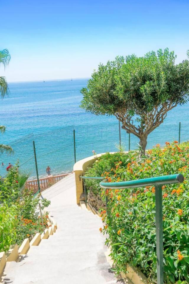 Stunning Apartment 50 Meters From The Sea Benalmádena Exterior foto