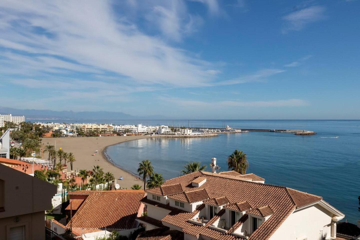 Stunning Apartment 50 Meters From The Sea Benalmádena Exterior foto