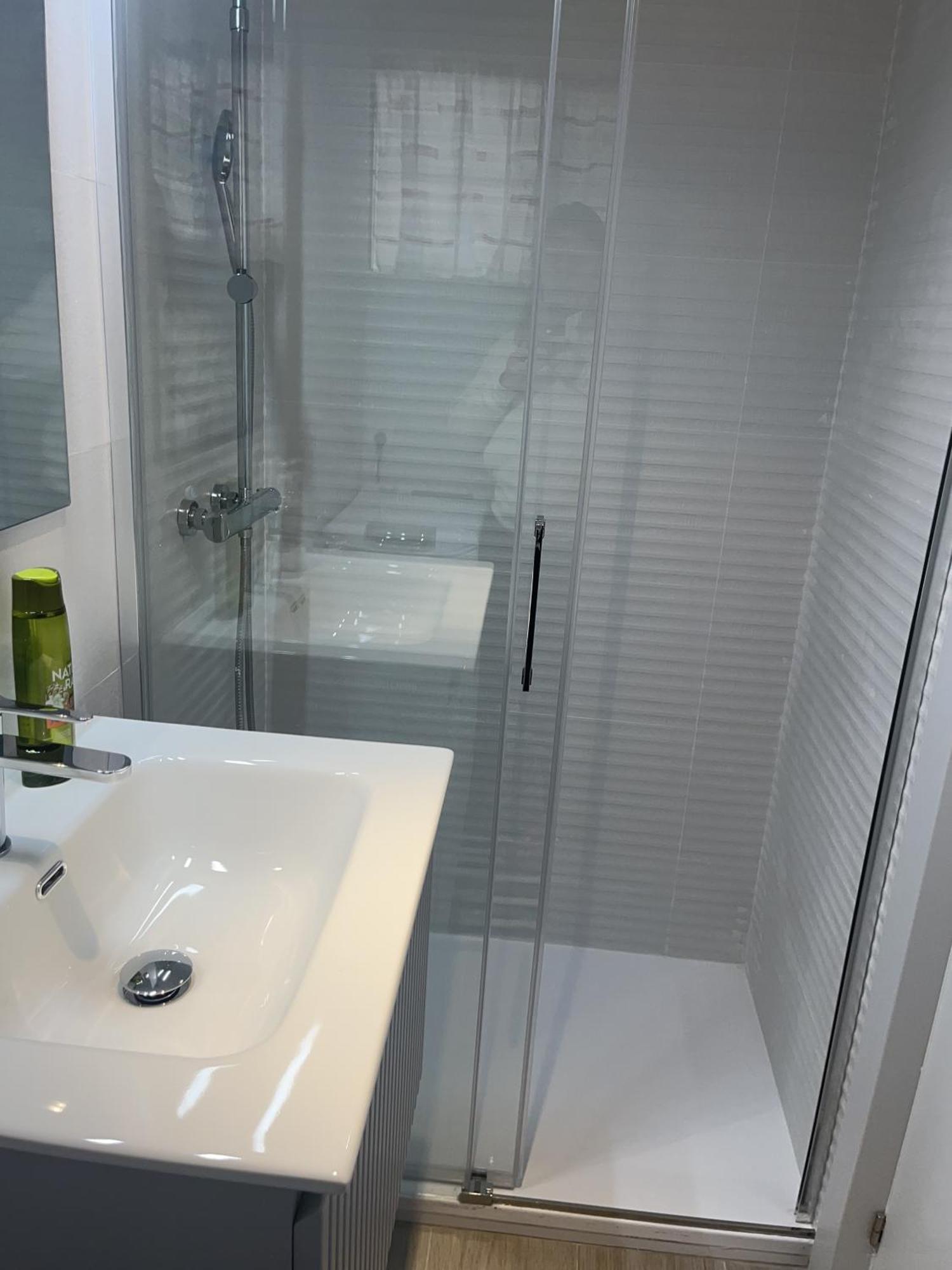 Stunning Apartment 10 Meters From The Beach With Parking Benalmádena Exterior foto